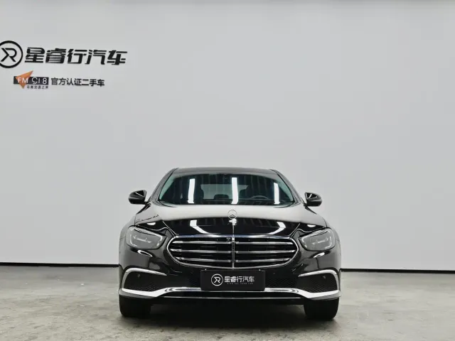 Mercedes-Benz E-Class — Фото автомобиля 3