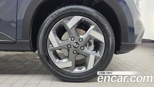 Hyundai Venue — Фото автомобиля 6