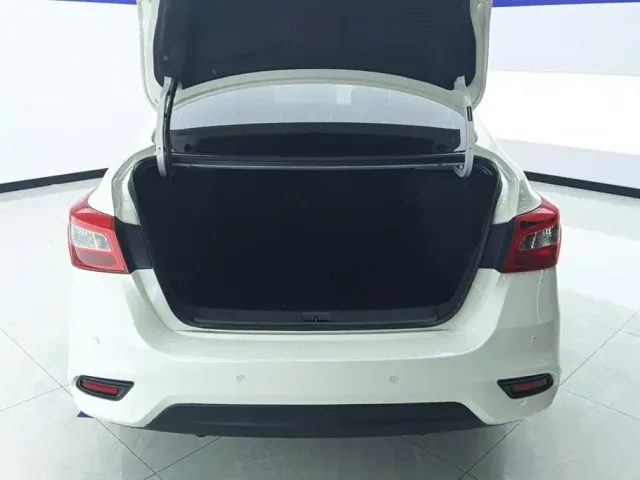Nissan Sylphy — Фото автомобиля 4