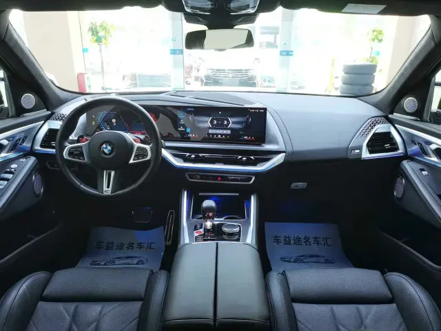 BMW XM — Фото автомобиля 17