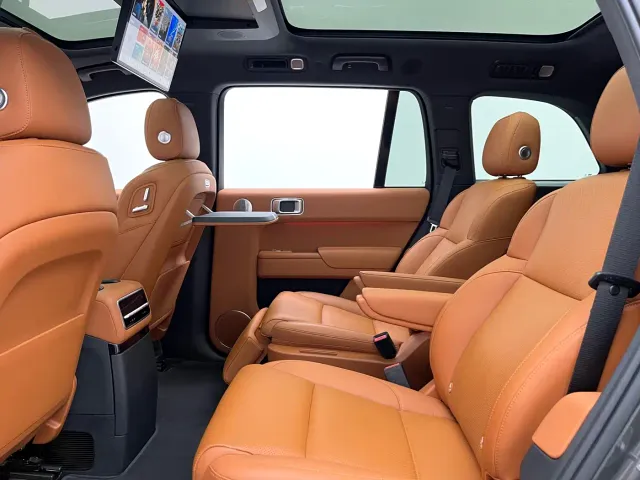 Li Auto L9 — Фото автомобиля 9