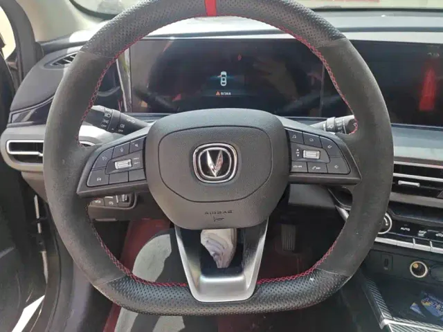 Changan Eado — Фото автомобиля 15