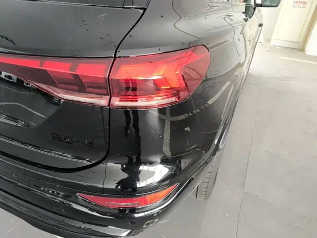 Audi Q6L e-tron — Фото автомобиля 7