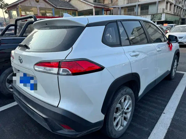 Toyota Frontlander — Фото автомобиля 12