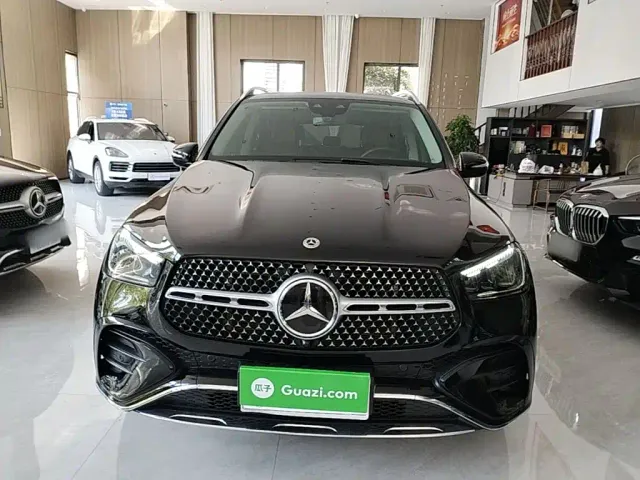 Mercedes-Benz GLE-Class — Фото автомобиля 2