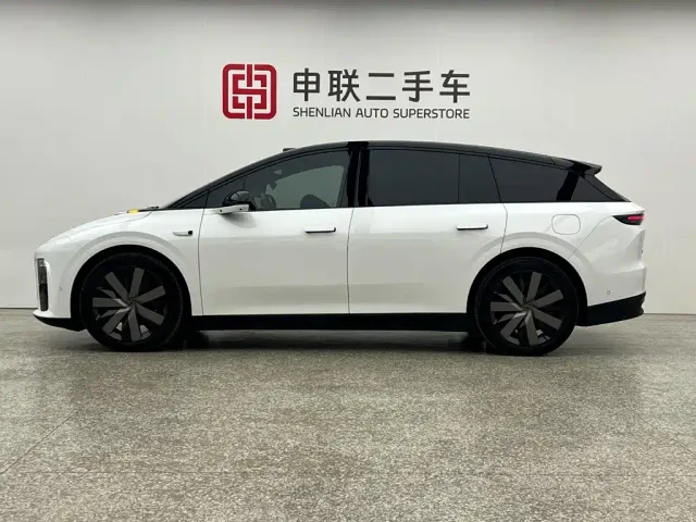 Li Auto i6 — Фото автомобиля 3