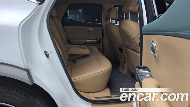 Genesis GV60 — Фото автомобиля 12