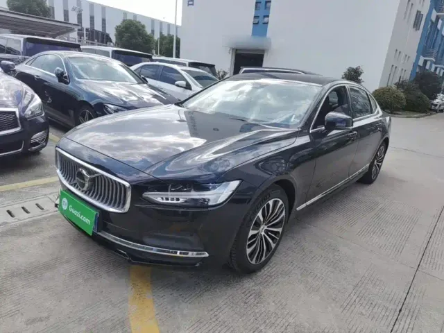 Фотография автомобиля — Volvo S90