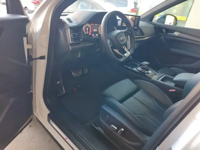 Audi Q5L — Фото автомобиля 15