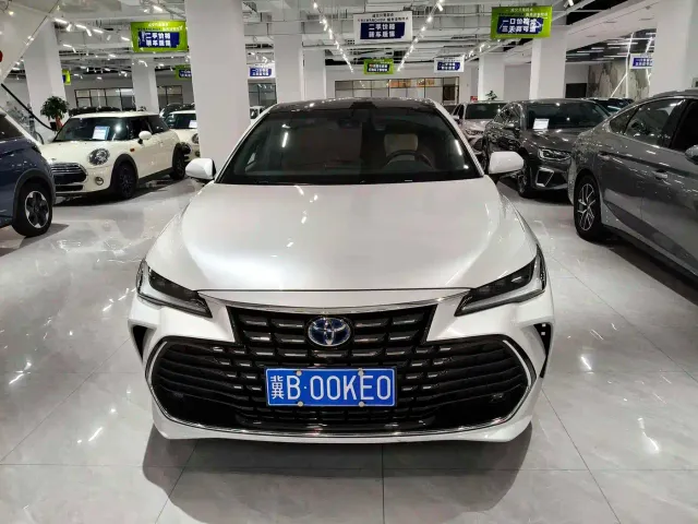 Toyota Avalon — Фото автомобиля 5