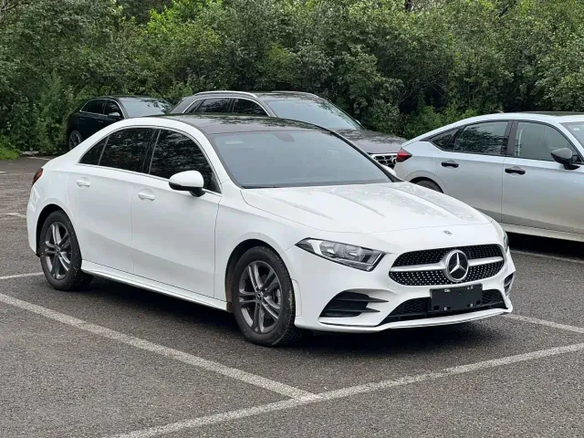 Mercedes-Benz A-Class — Фото автомобиля 3