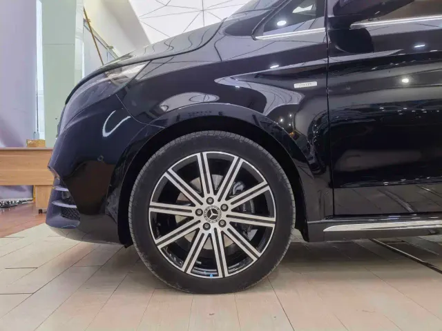 Mercedes-Benz V-Class — Фото автомобиля 17