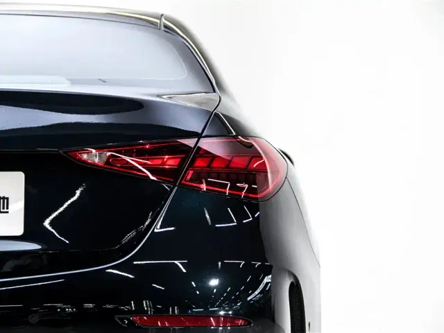 Mercedes-Benz C-Class — Фото автомобиля 11