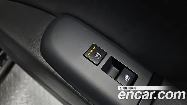 Hyundai Grandeur Grandeur (GN7) 2.5 Бензин 2WD — Фото автомобиля 28