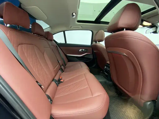 BMW 3 Series — Фото автомобиля 22