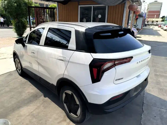 Geely Geometry E Firefly — Фото автомобиля 4
