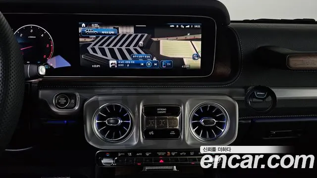 Mercedes-Benz G-Class — Фото автомобиля 16