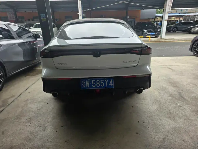 Changan UNI-V — Фото автомобиля 16