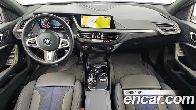 BMW 1 Series F40 — Фото автомобиля 10