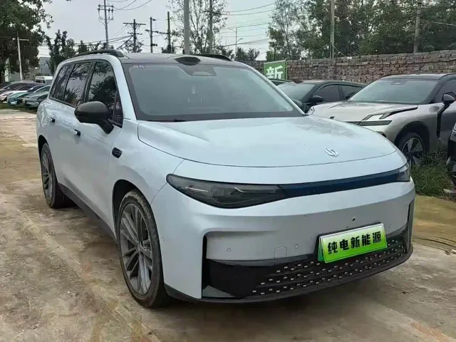 Фотография автомобиля — Leapmotor C16