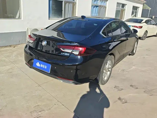 Buick Regal — Фото автомобиля 3