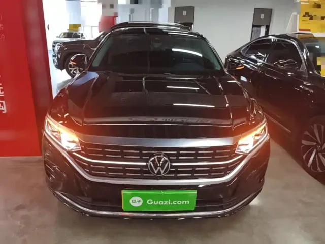 Volkswagen Passat — Фото автомобиля 2