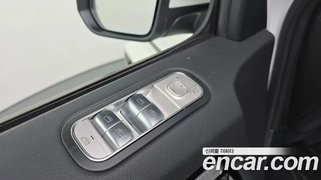 Mercedes-Benz G-Class — Фото автомобиля 26