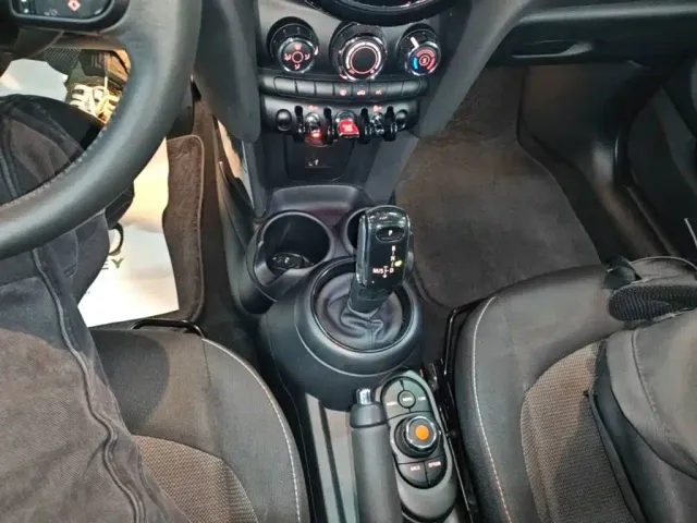 MINI Hatch — Фото автомобиля 13