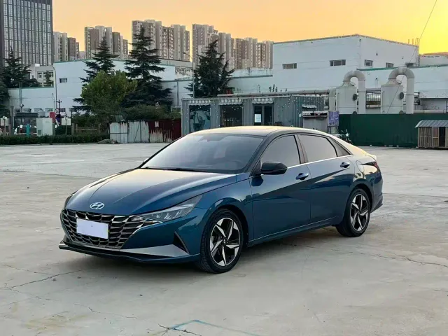 Фотография автомобиля — Hyundai Elantra