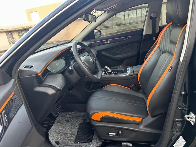 Dongfeng Yixuan MAX — Фото автомобиля 5