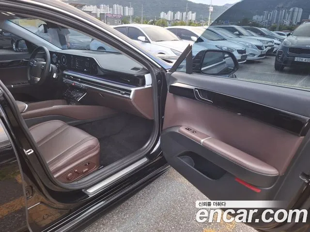 Hyundai Grandeur GN7 — Фото автомобиля 8