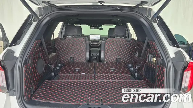 Ford Explorer Generation 6 — Фото автомобиля 17