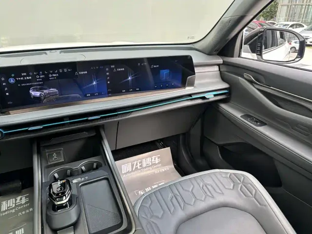 Ford Edge — Фото автомобиля 7