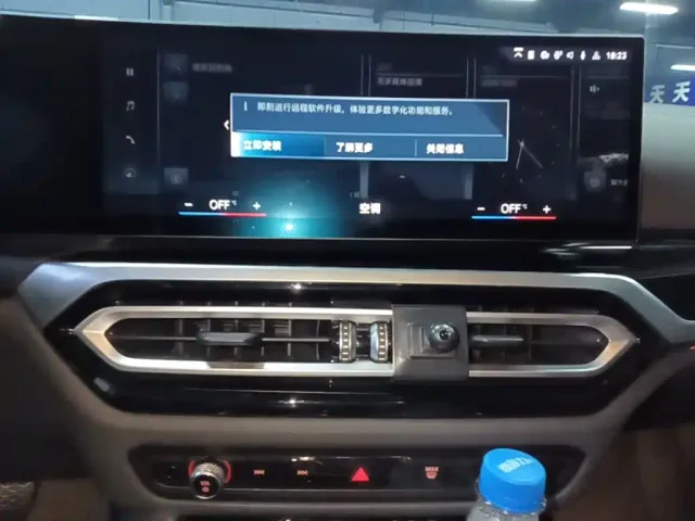BMW i3 — Фото автомобиля 12
