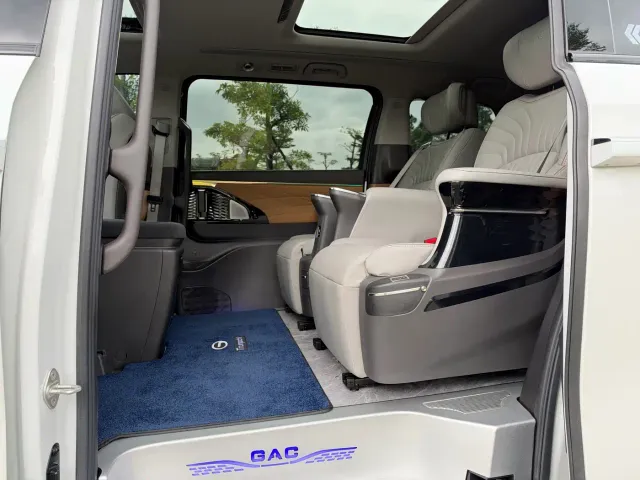 GAC Trumpchi M8 — Фото автомобиля 9