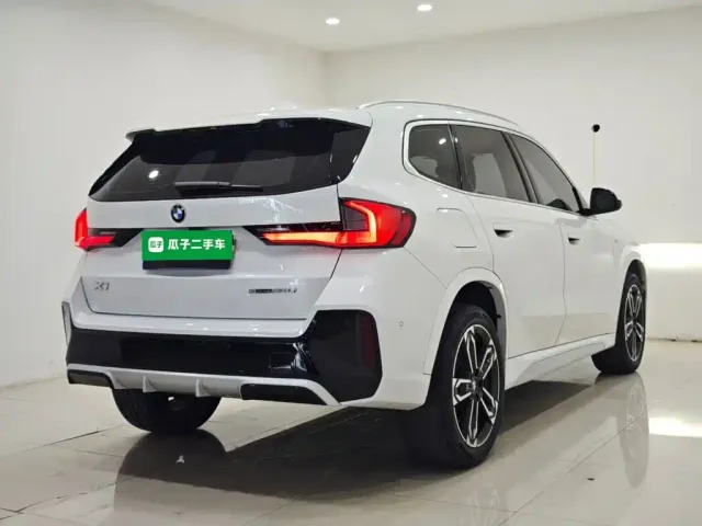 BMW X1 — Фото автомобиля 6