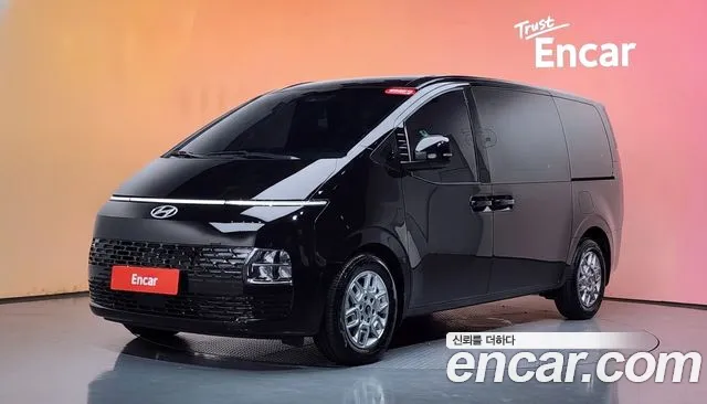Фотография автомобиля — Hyundai Staria