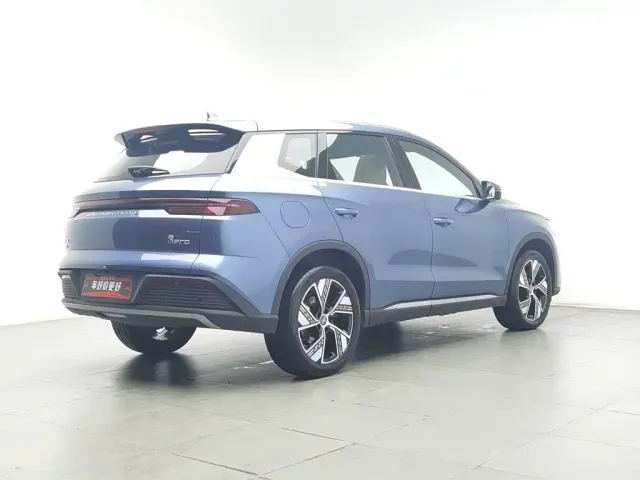 BYD Song Pro — Фото автомобиля 2