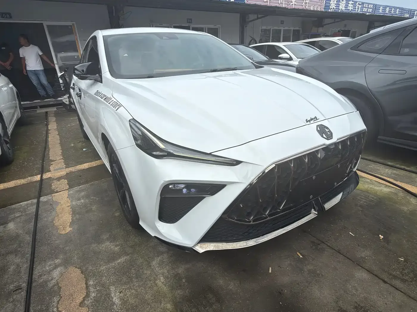 MG MG5 Scorpio 2022 1.5T Trophy Sport Luxury Edition — Фото автомобиля 3