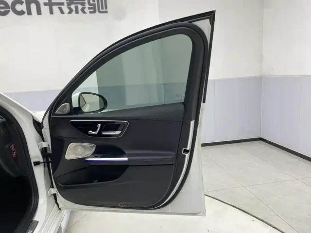 Mercedes-Benz C-Class — Фото автомобиля 25