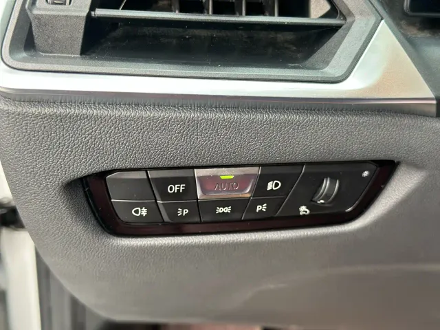 BMW 3 Series — Фото автомобиля 14