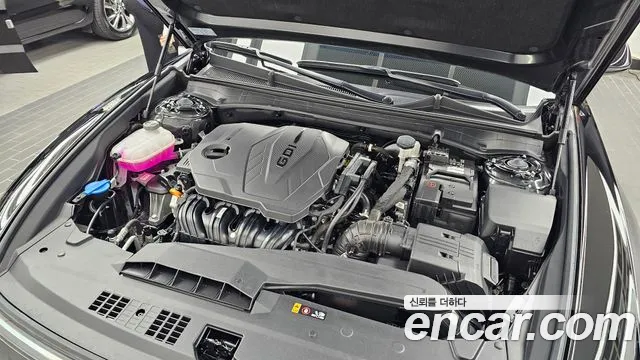 Hyundai Grandeur GN7 — Фото автомобиля 9