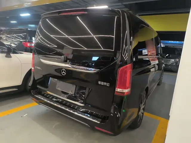 Mercedes-Benz Mercedes-Benz V-Class 2021 V 260 L Long Wheelbase Luxury Edition — Фото автомобиля 6