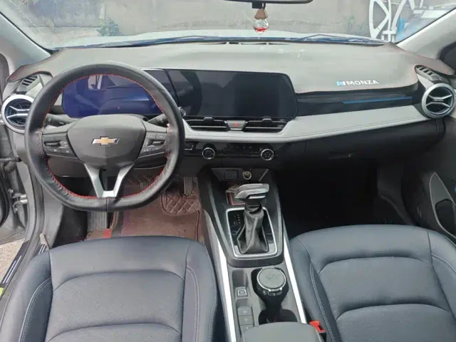 Chevrolet Monza — Фото автомобиля 12