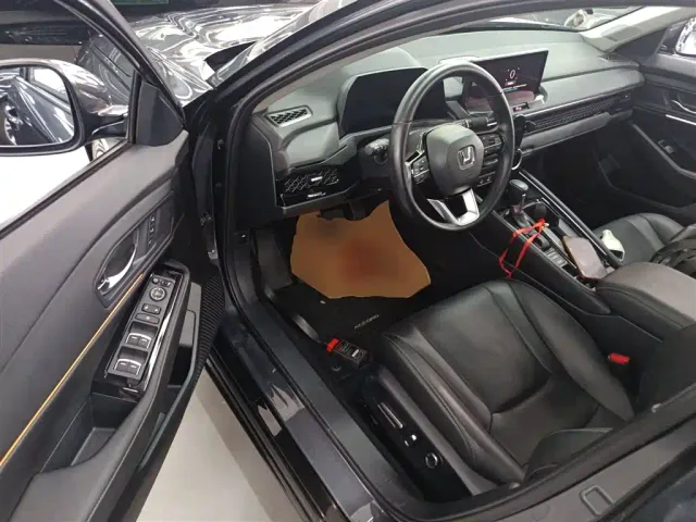 Honda Accord — Фото автомобиля 15