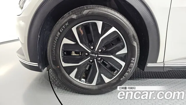 Kia EV6 — Фото автомобиля 5