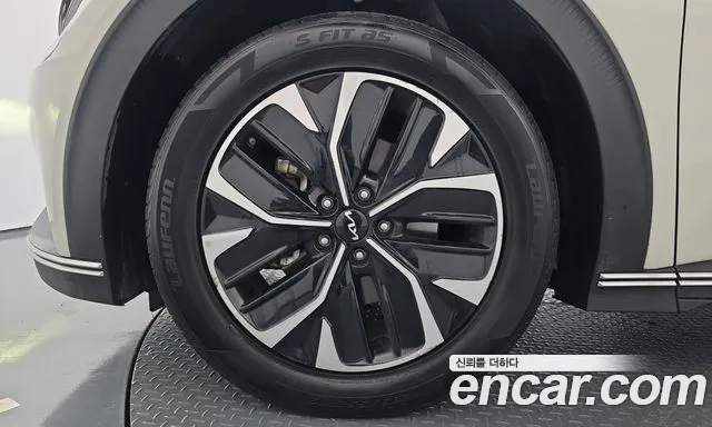 Kia EV6 — Фото автомобиля 5