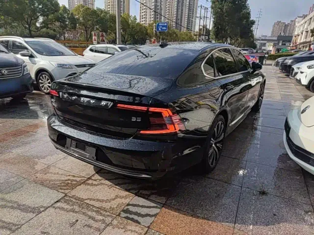 Volvo S90 — Фото автомобиля 6