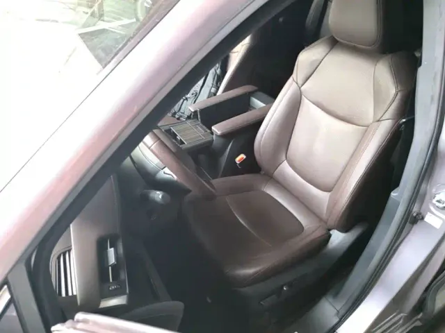 Toyota Granvia — Фото автомобиля 14