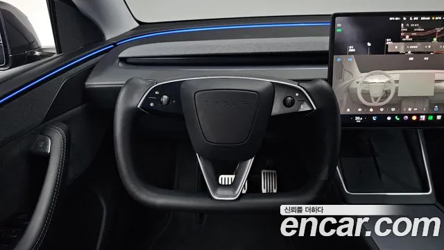 Tesla Model Y — Фото автомобиля 18